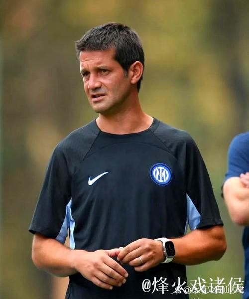 齐沃：米兰和那不勒斯失分？关键是专注打好我们的比赛