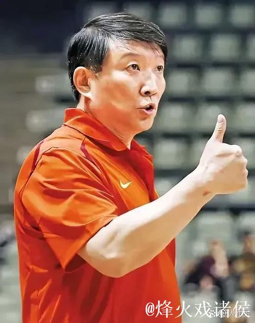 队长双响助力豪门7连胜 甩开竞争对手强势领跑 队长双响助力豪门7连胜 甩开竞争对手强势领跑